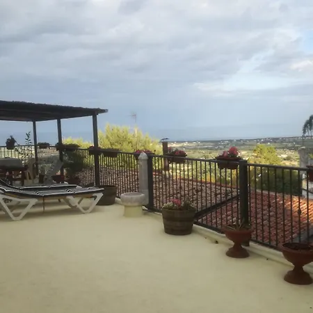 לינה וארוחת בוקר La Panoramica וילאפיאנה