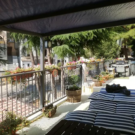 La Panoramica Alojamento de Acomodação e Pequeno-almoço 3*