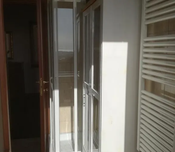 Alojamento de Acomodação e Pequeno-almoço La Panoramica 3*